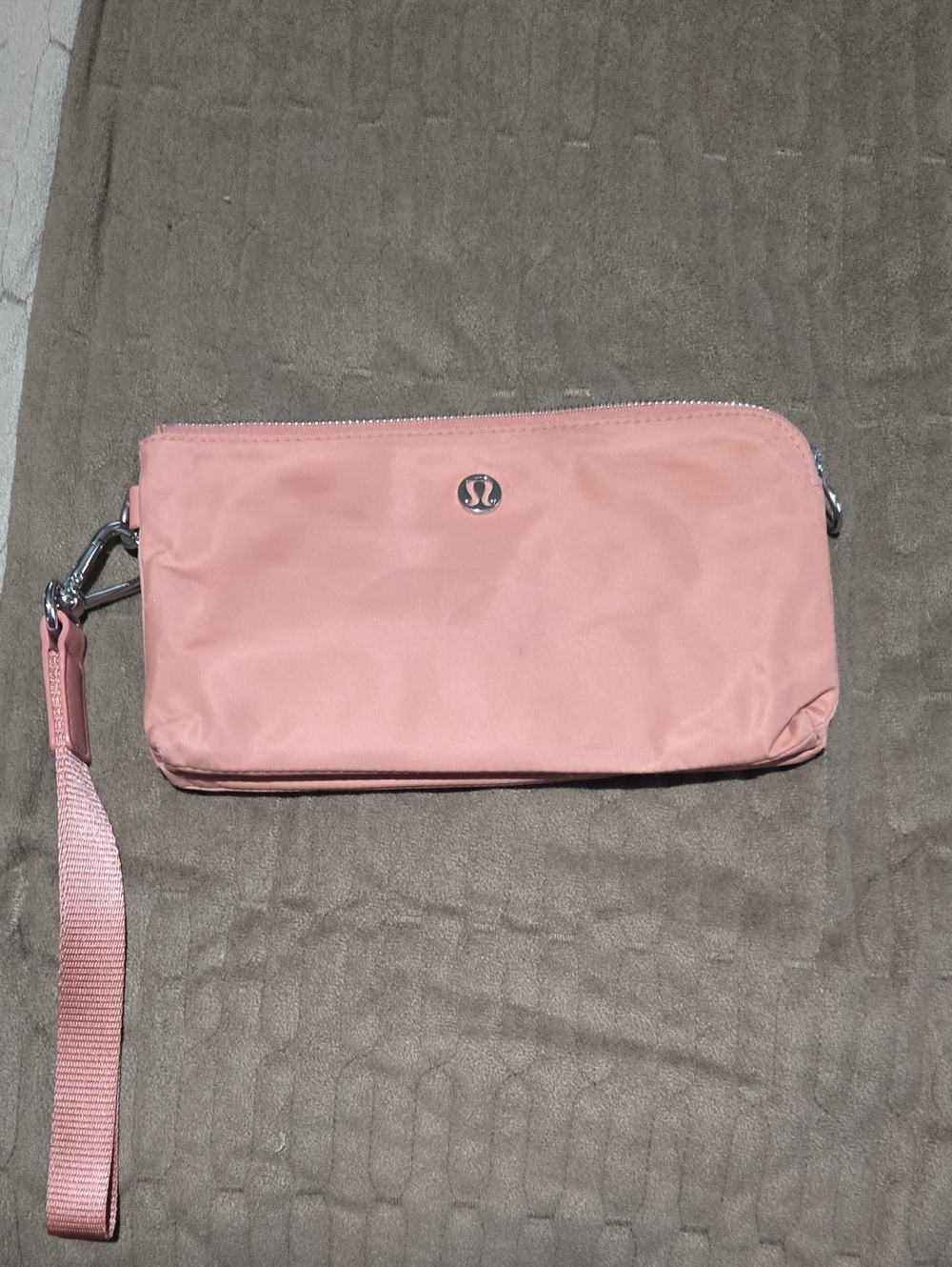 lululemon athletica Blush Pink Wristlet Clutch - Picture 1 of 6